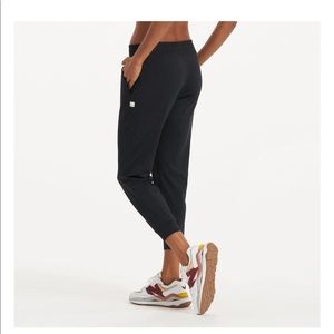 Womens Vuori joggers